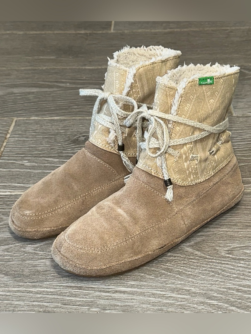 Sanuk Beige Suede Faux-Fur Lined Lace Moccasin Boots